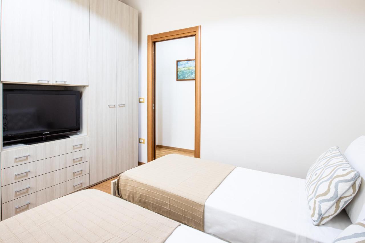 Sorrentovibes - Spacious 3 Bedrooms Apartment In Sorrento Oldtown 外观 照片